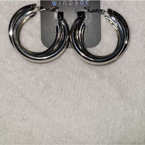 Hypoallergenic silver hoop earrings